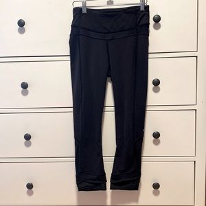 Black lululemon size 4 medium rise leggings